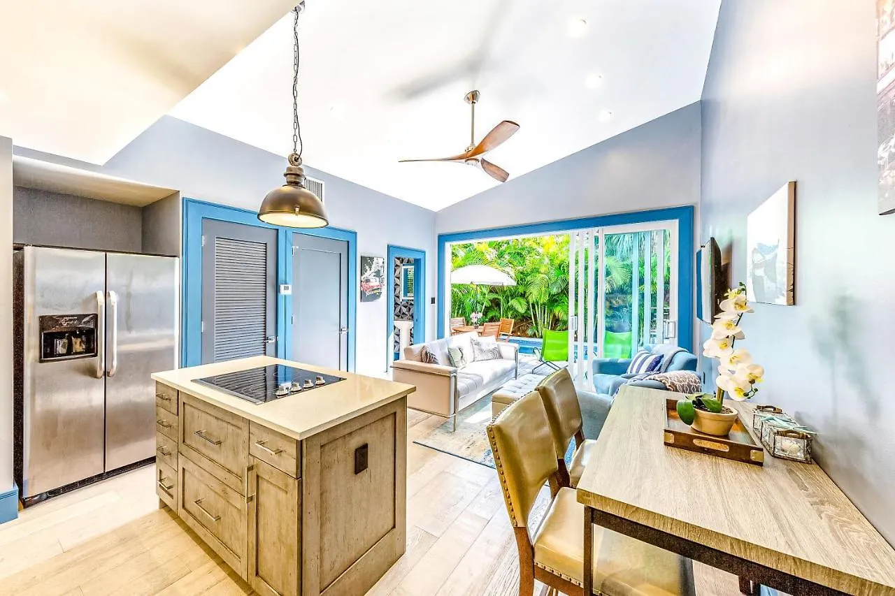 Tropical Vibes Villa Key West Holiday home
